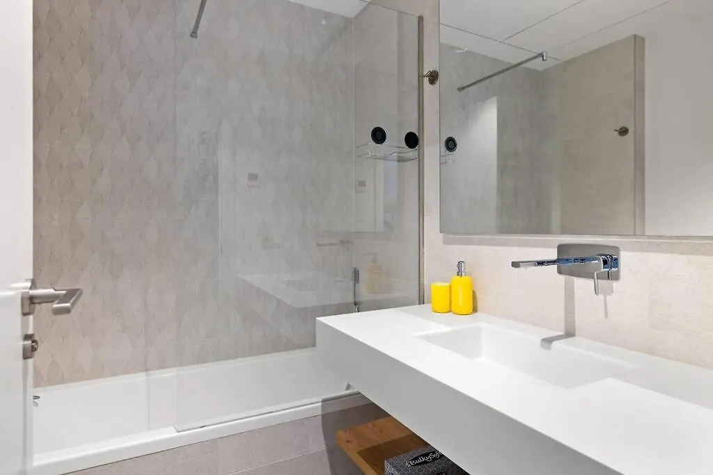 Luxury Apartment Next To Golf Course In 마르베야