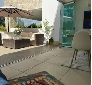 Luxury Apartment Next To Golf Course In 마르베야