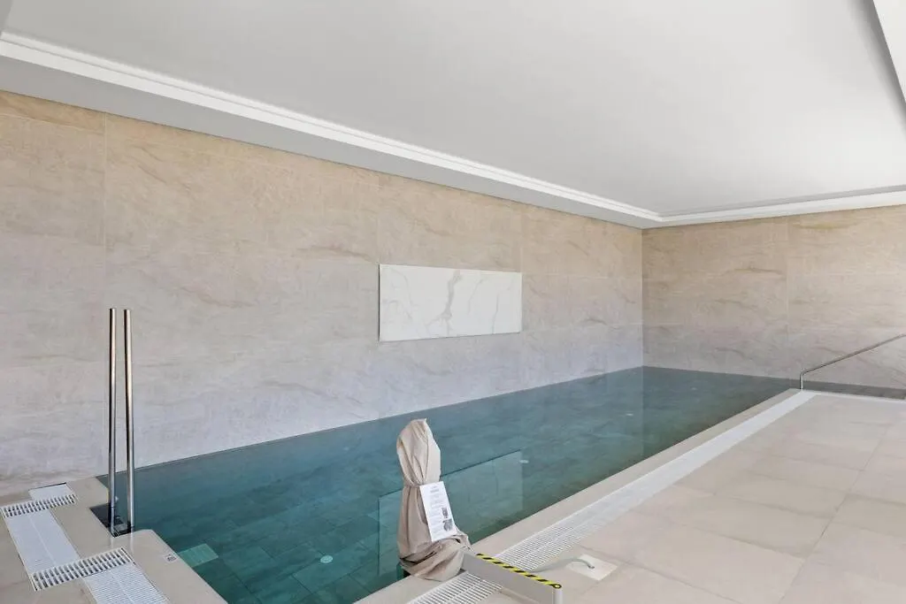 Luxury Apartment Next To Golf Course In Marbella